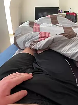 Snapshot of Hamsa66 chatting on 02/16/25, 11:59 Hamsa66 online show from 02/16/25, 11:59