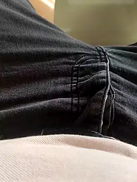 Snapshot of legolasleo chatting on 09/22/25, 04:36 legolasleo online show from 09/22/25, 04:36