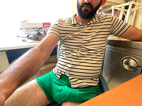 Snapshot of legolasleo chatting on 09/23/25, 10:18 legolasleo online show from 09/23/25, 10:18