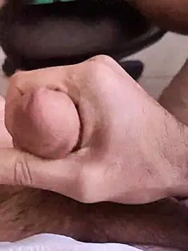 Snapshot of legolasleo chatting on 10/15/25, 08:03 legolasleo online show from 10/15/25, 08:03