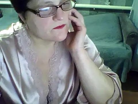 Snapshot of ElzaJewel chatting on 02/06/25, 07:29 ElzaJewel online show from 02/06/25, 07:29