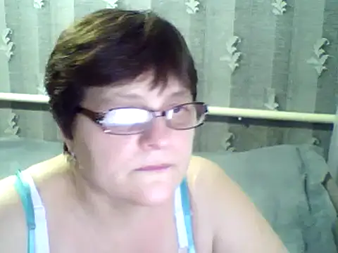 Snapshot of ElzaJewel chatting on 02/15/25, 08:54 ElzaJewel online show from 02/15/25, 08:54