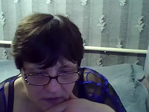 Snapshot of ElzaJewel chatting on 02/16/25, 11:05 ElzaJewel online show from 02/16/25, 11:05