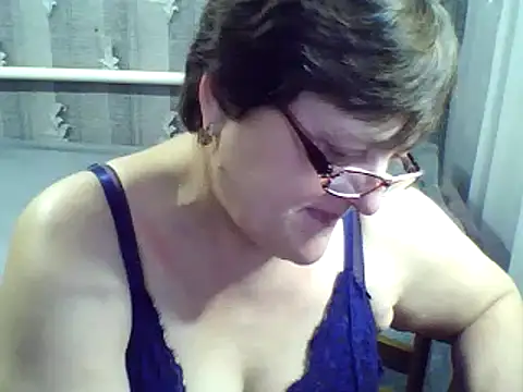 Snapshot of ElzaJewel chatting on 02/20/25, 10:59 ElzaJewel online show from 02/20/25, 10:59