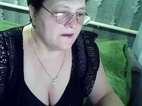 Snapshot of ElzaJewel chatting on 03/21/25, 04:06 ElzaJewel online show from 03/21/25, 04:06