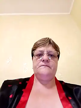 Snapshot of ElzaJewel chatting on 09/28/25, 02:28 ElzaJewel online show from 09/28/25, 02:28