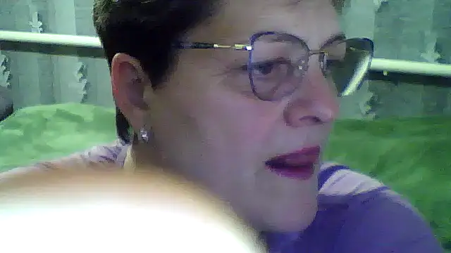 Snapshot of ElzaJewel chatting on 10/17/25, 05:26 ElzaJewel online show from 10/17/25, 05:26