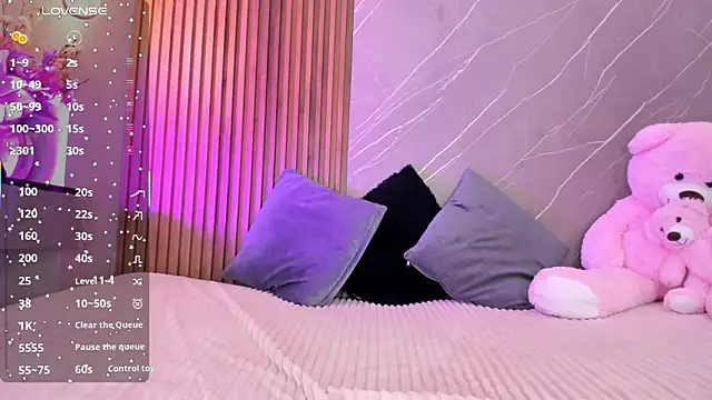 ariana jhonson1 online show from 10/22/25, 12:38