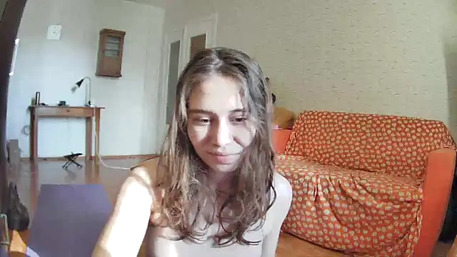 girliemilk online show from 02/20/25, 09:44