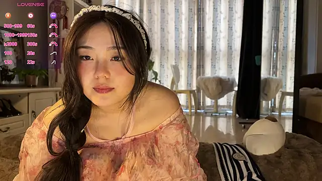 nanaliu6 online show from 11/27/25, 01:40