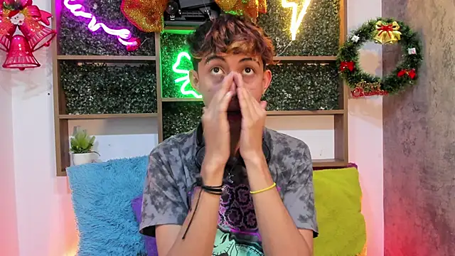 Snapshot of Allen_Starck chatting on 11/22/25, 03:27 Allen Starck online show from 11/22/25, 03:27