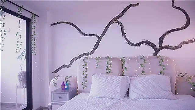 soidai miiu online show from 10/02/25, 08:27