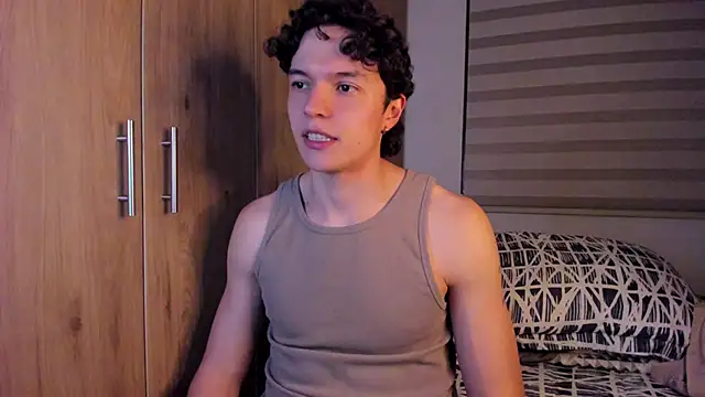 Mastrangelo xxx online show from 10/18/25, 04:37