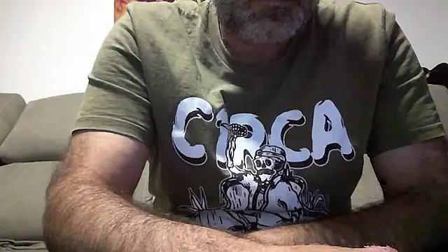 Snapshot of arka6 chatting on 04/08/26, 09:04 arka6 online show from 04/08/26, 09:04