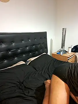 Snapshot of liamlara chatting on 10/02/25, 03:35 liamlara online show from 10/02/25, 03:35