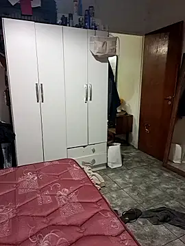 liamlara online show from 11/06/25, 02:23