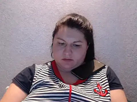 Snapshot of KiraSwee chatting on 03/05/25, 05:50 KiraSwee online show from 03/05/25, 05:50