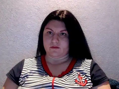 Snapshot of KiraSwee chatting on 03/16/25, 06:01 KiraSwee online show from 03/16/25, 06:01