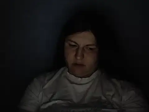 Snapshot of KiraSwee chatting on 09/18/25, 08:44 KiraSwee online show from 09/18/25, 08:44