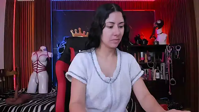XiaQueen online show from 07/27/26, 12:23