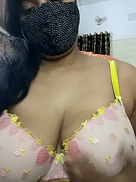 Snapshot of Cute-Faria chatting on 09/20/25, 07:37 Cute-Faria online show from 09/20/25, 07:37