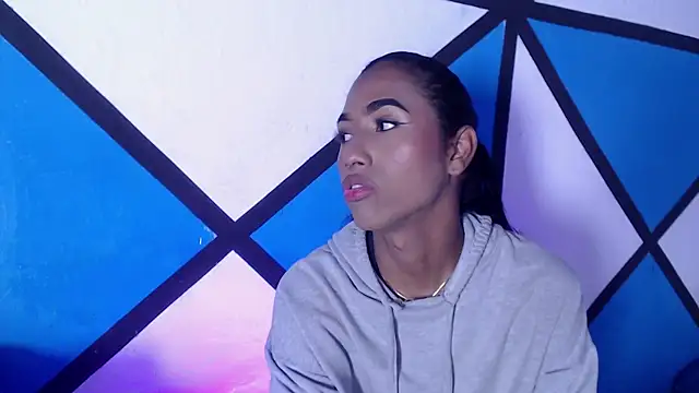 Snapshot of Alissemasiel chatting on 10/07/25, 11:24 Alissemasiel online show from 10/07/25, 11:24