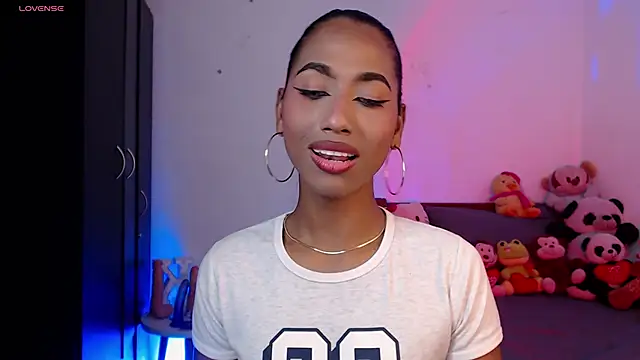 Snapshot of Alissemasiel chatting on 11/24/25, 08:52 Alissemasiel online show from 11/24/25, 08:52