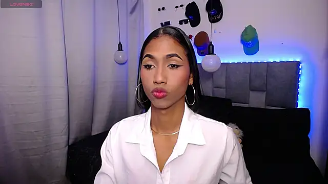 Snapshot of Alissemasiel chatting on 11/28/25, 10:34 Alissemasiel online show from 11/28/25, 10:34