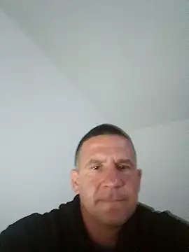 Snapshot of Mister1985 chatting on 10/05/25, 08:51 Mister1985 online show from 10/05/25, 08:51