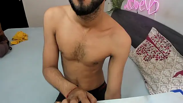 Queen Couple online show from 09/25/25, 06:17