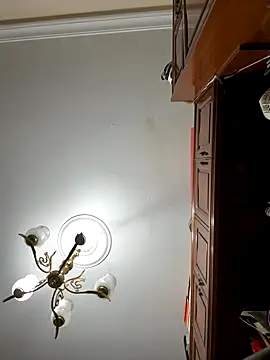 yeiyei oficial online show from 10/19/25, 09:43