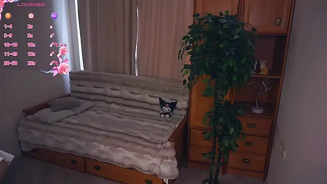 EleneBrach online show from 10/03/25, 07:49