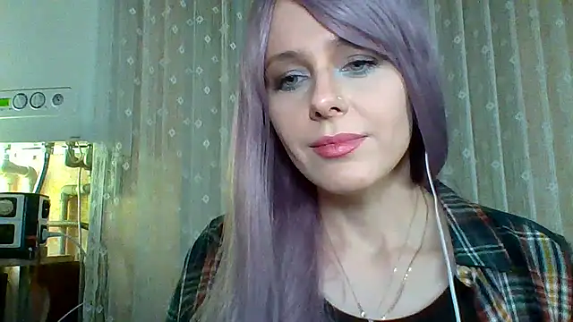 LuminousLady online show from 02/16/25, 10:32