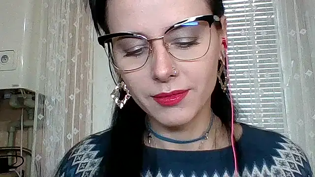 Snapshot of LuminousLady chatting on 11/08/25, 10:48 LuminousLady online show from 11/08/25, 10:48