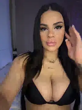 Snapshot of mrsbellanova chatting on 10/30/25, 11:05 mrsbellanova online show from 10/30/25, 11:05