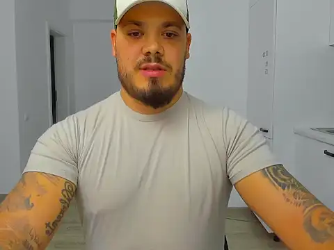 Snapshot of ZackMasterss chatting on 11/04/25, 07:13 ZackMasterss online show from 11/04/25, 07:13