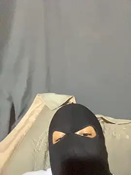 tunenarica22 online show from 10/03/25, 03:53