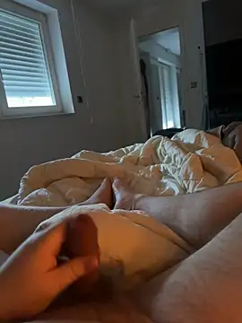 Snapshot of HornyFlxppi chatting on 02/08/25, 12:28 HornyFlxppi online show from 02/08/25, 12:28