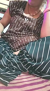 neha007-K online show from 02/17/25, 06:15