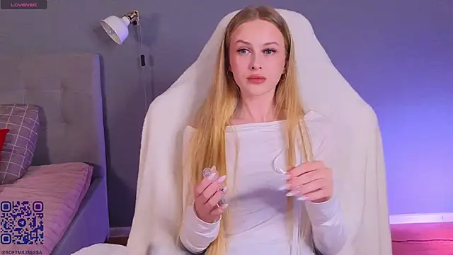 soft babe online show from 07/17/26, 07:41