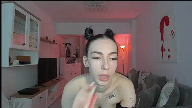 Snapshot of Celine_Roxelle chatting on 03/15/25, 05:15 Celine Roxelle online show from 03/15/25, 05:15