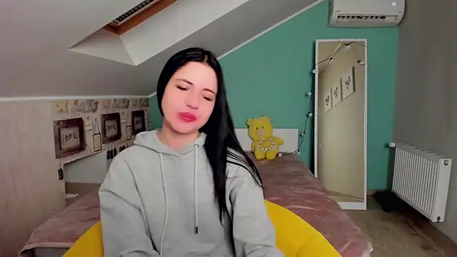 MalibuGirl  online show from 02/12/25, 10:59