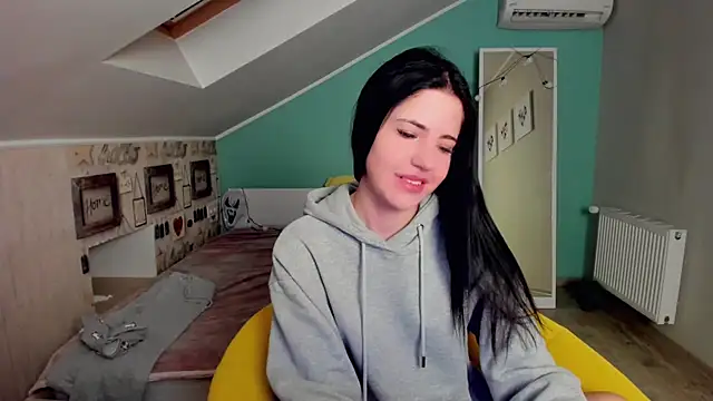 MalibuGirl  online show from 02/13/25, 02:12