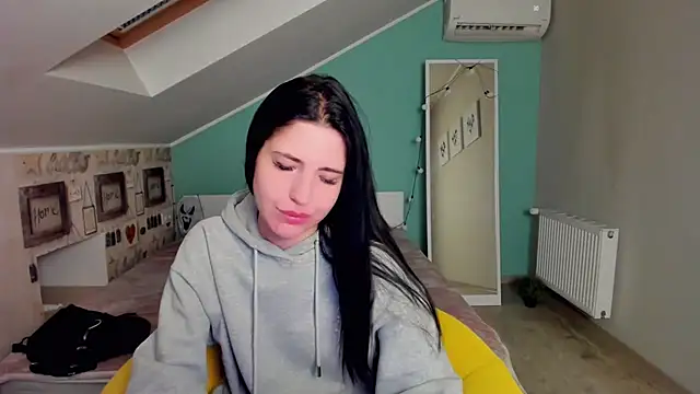 MalibuGirl  online show from 02/13/25, 05:16
