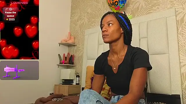 dafnnelewis online show from 06/08/26, 12:05