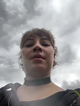 Maggie Geller online show from 11/14/25, 04:17