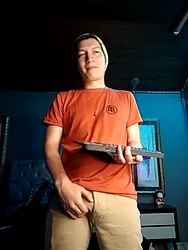 Snapshot of Golden-Boyy chatting on 02/07/25, 12:06 Golden-Boyy online show from 02/07/25, 12:06