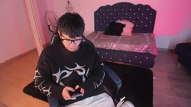 Snapshot of Golden-Boyy chatting on 09/22/25, 03:19 Golden-Boyy online show from 09/22/25, 03:19