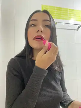 julieta fn online show from 04/25/26, 04:37
