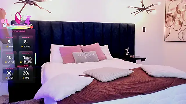 nattashaa7 online show from 10/28/25, 11:36